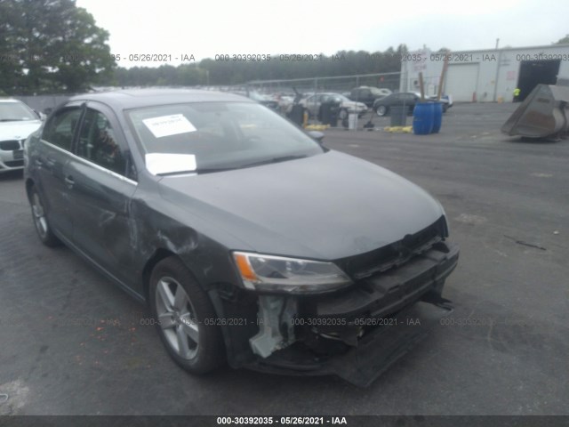 VOLKSWAGEN NULL 2013 3vw3l7aj4dm407548