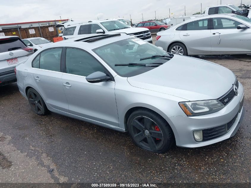 VOLKSWAGEN JETTA 2014 3vw4t7aj2em224509