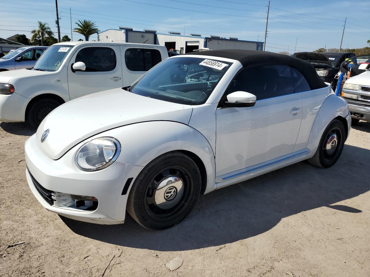 VOLKSWAGEN BEETLE 2015 3vw517at5fm810179