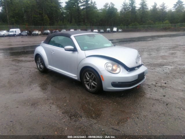 VOLKSWAGEN BEETLE CONVERTIBLE 2013 3vw5p7at2dm819692