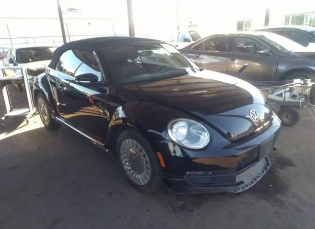 VOLKSWAGEN BEETLE CONVERTIBLE 2013 3vw5p7at2dm829168