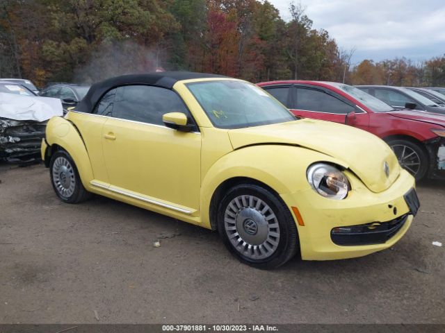 VOLKSWAGEN BEETLE CONVERTIBLE 2013 3vw5p7at4dm825333