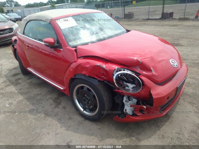 VOLKSWAGEN BEETLE CONVERTIBLE 2013 3vw5p7at5dm800330