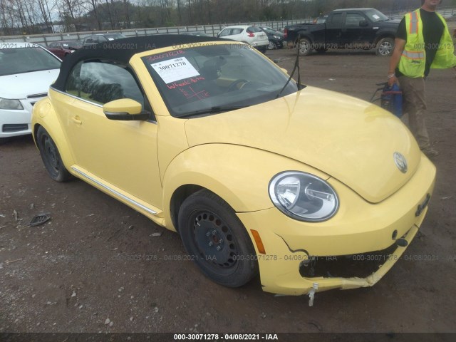 VOLKSWAGEN BEETLE CONVERTIBLE 2013 3vw5p7at6dm818674