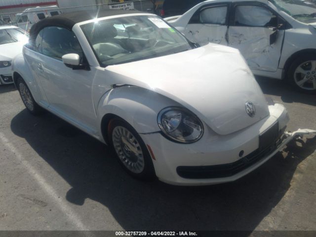 VOLKSWAGEN BEETLE CONVERTIBLE 2013 3vw5p7at9dm811377