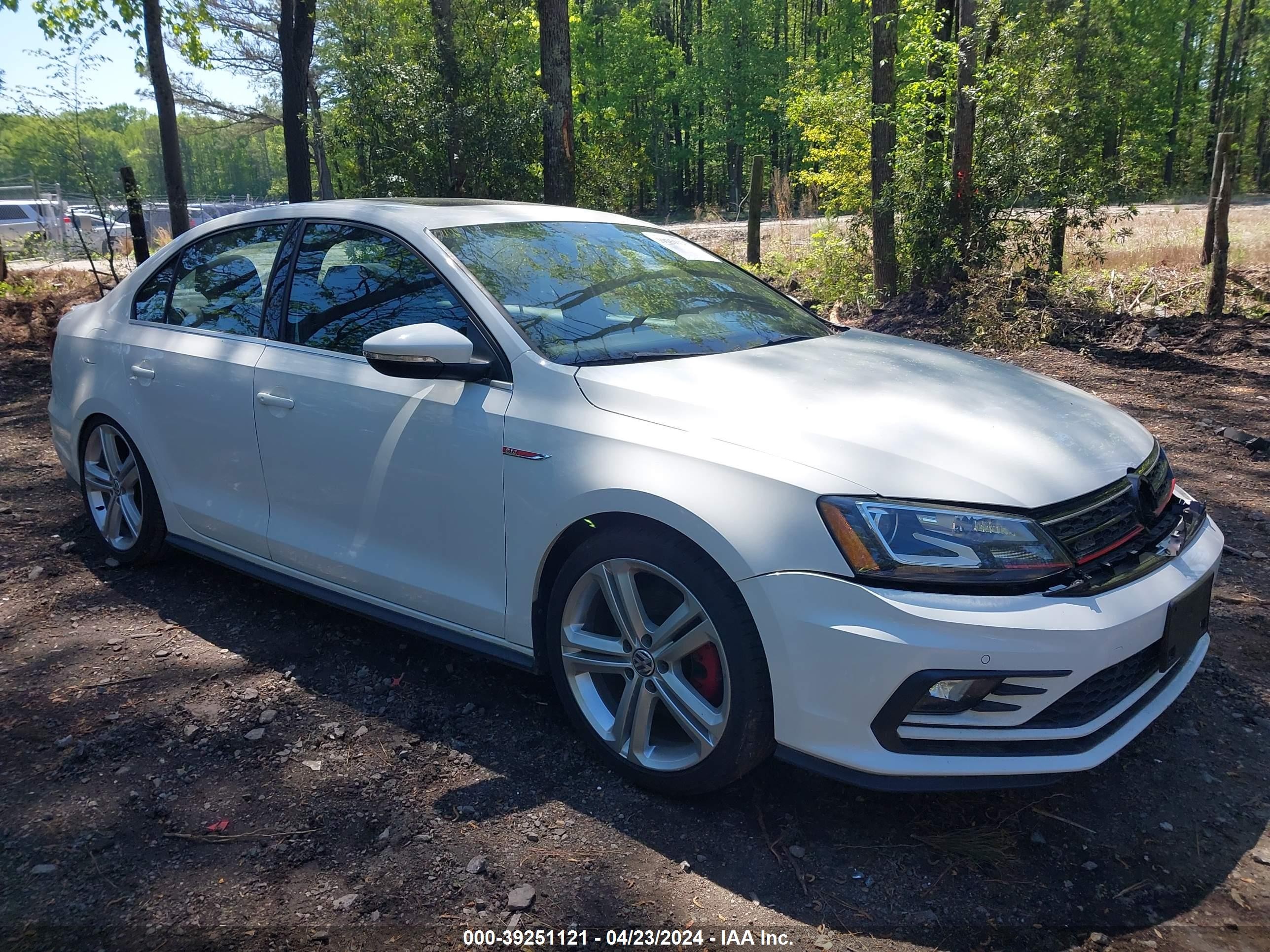 VOLKSWAGEN JETTA 2016 3vw5t7aj6gm411677