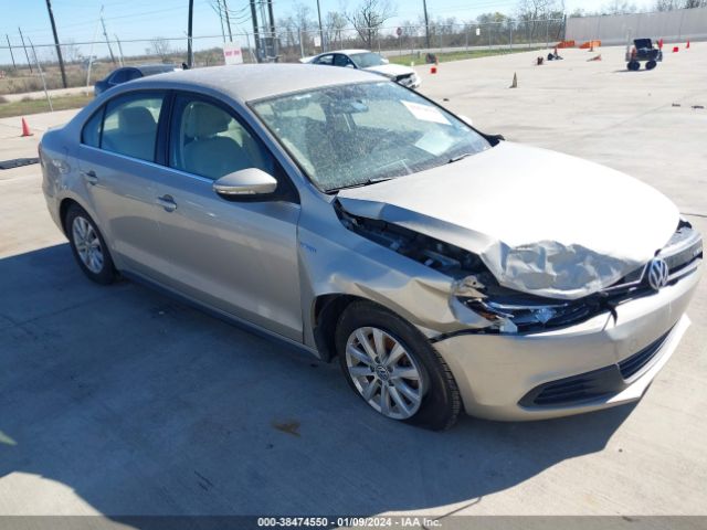 VOLKSWAGEN NULL 2013 3vw637aj6dm296031