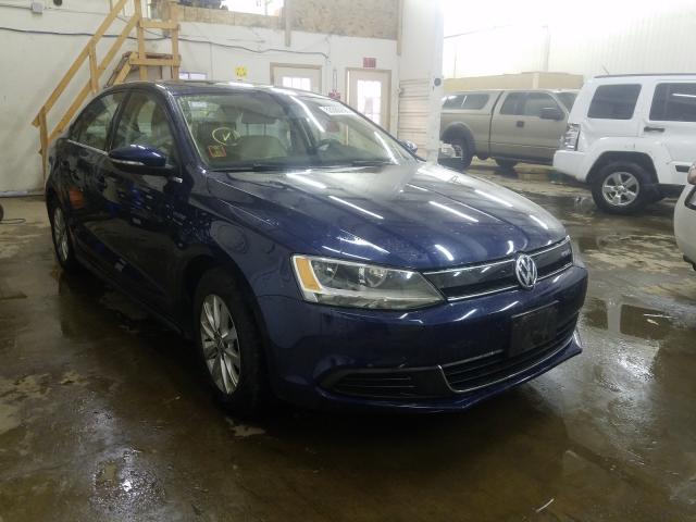 VOLKSWAGEN NULL 2013 3vw637aj7dm274586