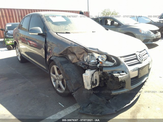 VOLKSWAGEN JETTA SEDAN 2010 3vwaz7aj0am104042