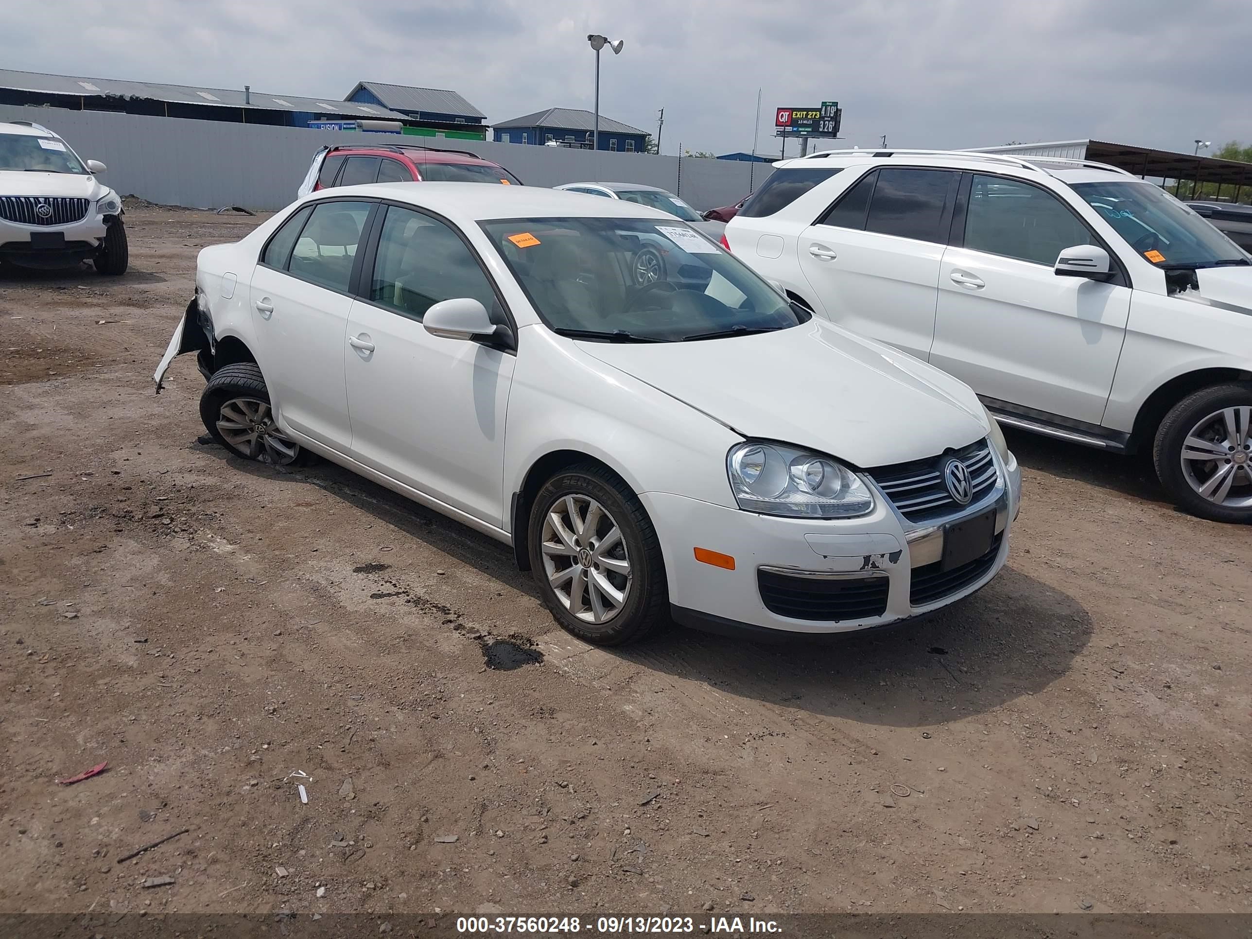 VOLKSWAGEN JETTA 2010 3vwaz7aj8am117248