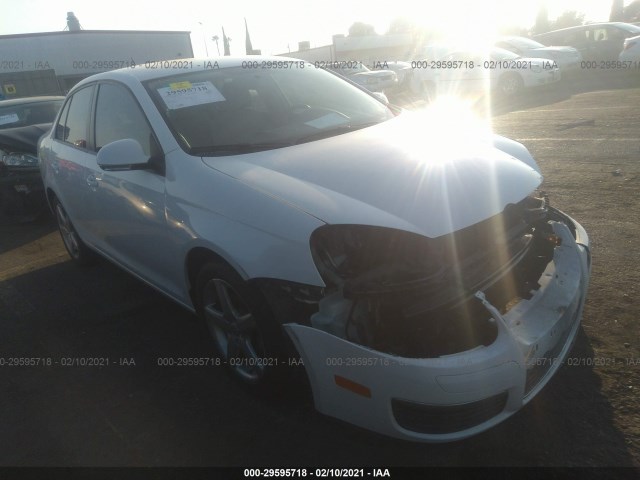 VOLKSWAGEN JETTA SEDAN 2010 3vwaz7aj8am126452