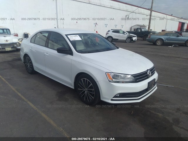 VOLKSWAGEN NULL 2016 3vwb17aj1gm226381