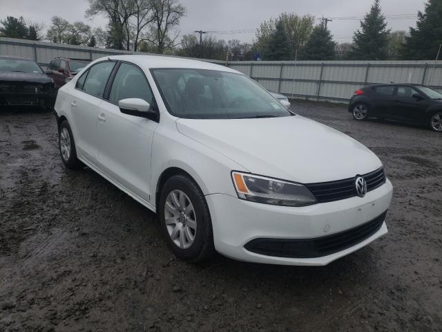 VOLKSWAGEN NULL 2014 3vwb17aj2em439398