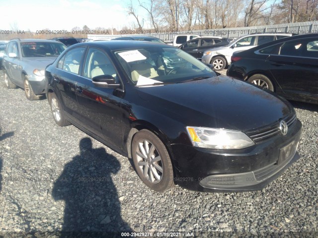 VOLKSWAGEN NULL 2014 3vwb17aj3em438972