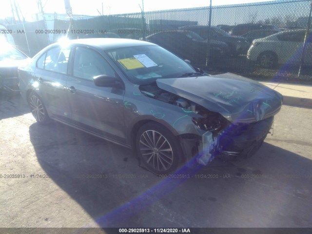 VOLKSWAGEN NULL 2016 3vwb17aj4gm402503