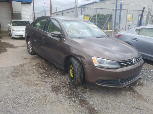 VOLKSWAGEN NULL 2014 3vwb17aj8em402324