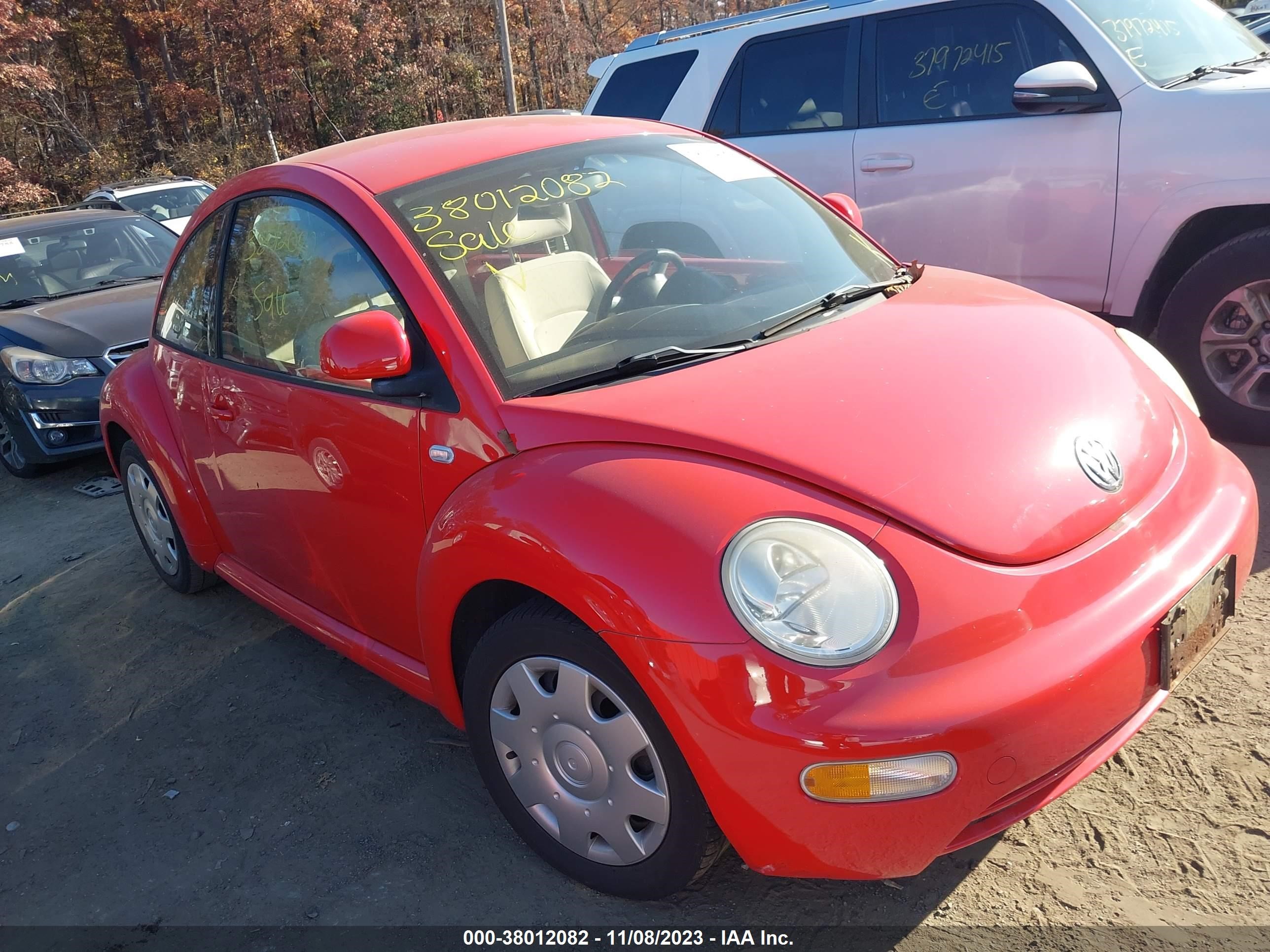 VOLKSWAGEN BEETLE 2000 3vwba21c8ym422534