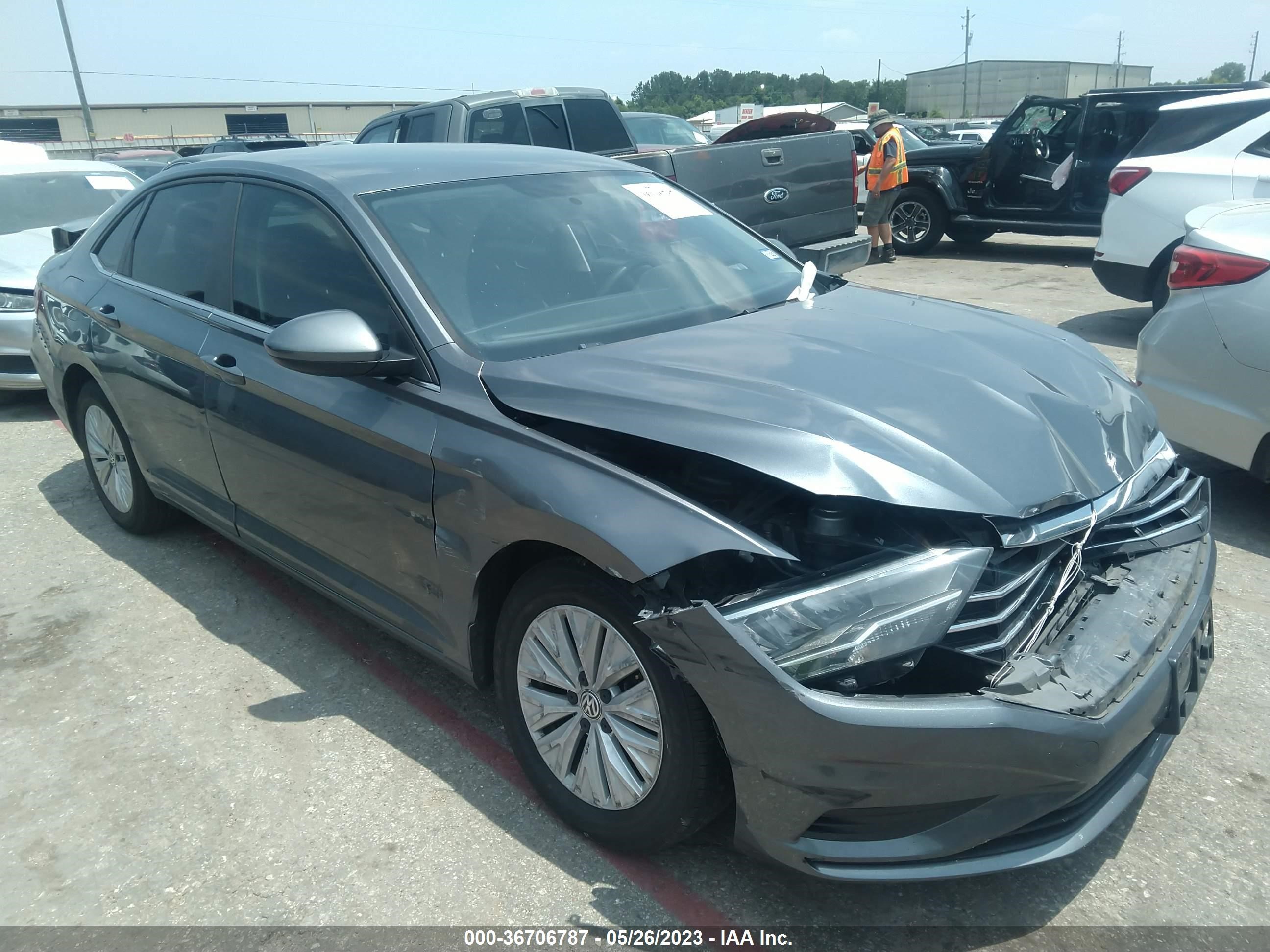 VOLKSWAGEN JETTA 2019 3vwc57bu1km105215