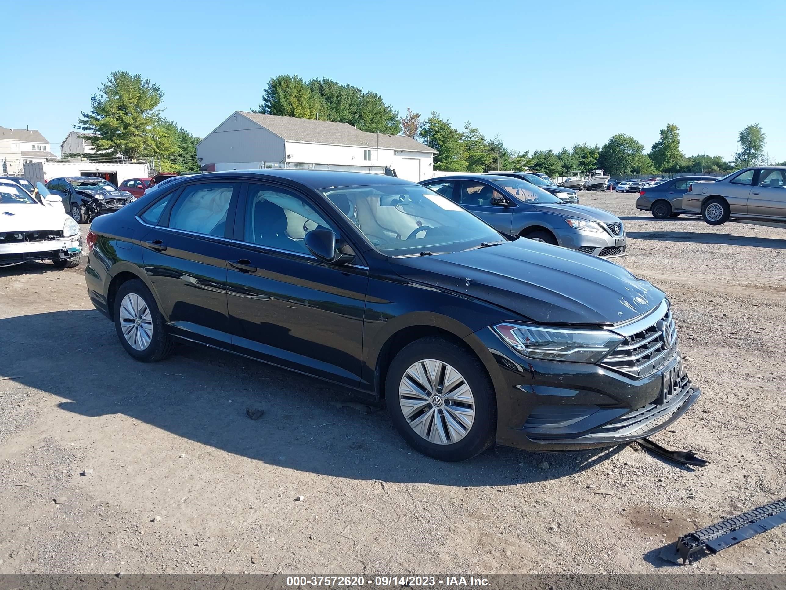 VOLKSWAGEN JETTA 2019 3vwc57bu4km040604