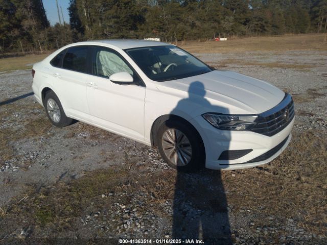 VOLKSWAGEN JETTA 2019 3vwc57bu4km061341