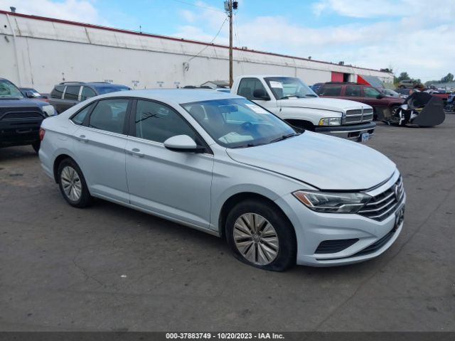 VOLKSWAGEN JETTA 2019 3vwc57bu8km023109