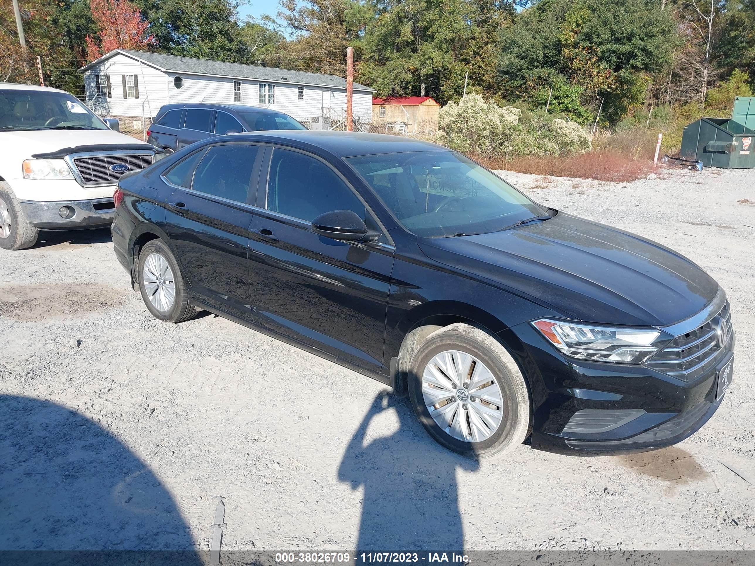 VOLKSWAGEN JETTA 2019 3vwc57bu8km057518