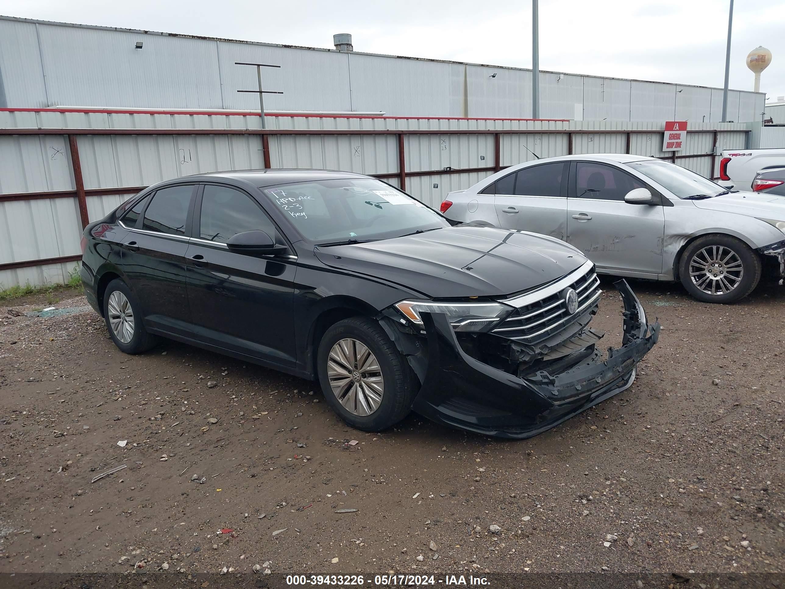 VOLKSWAGEN JETTA 2019 3vwc57bu9km152993