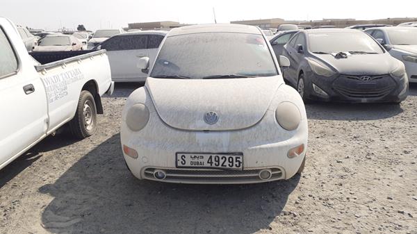 VOLKSWAGEN BEETLE 1999 3vwca21c4xm462077