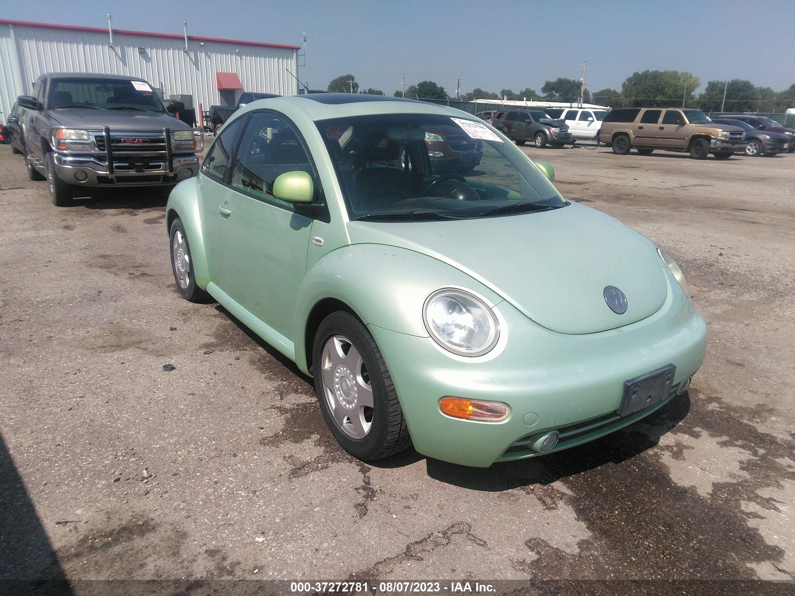 VOLKSWAGEN BEETLE 2000 3vwca21c4ym500957