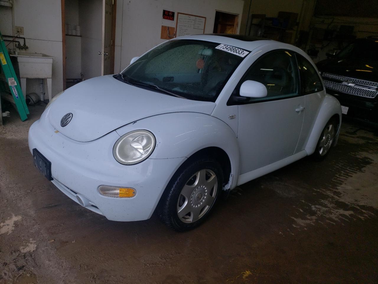 VOLKSWAGEN BEETLE 2000 3vwca21c8ym483094