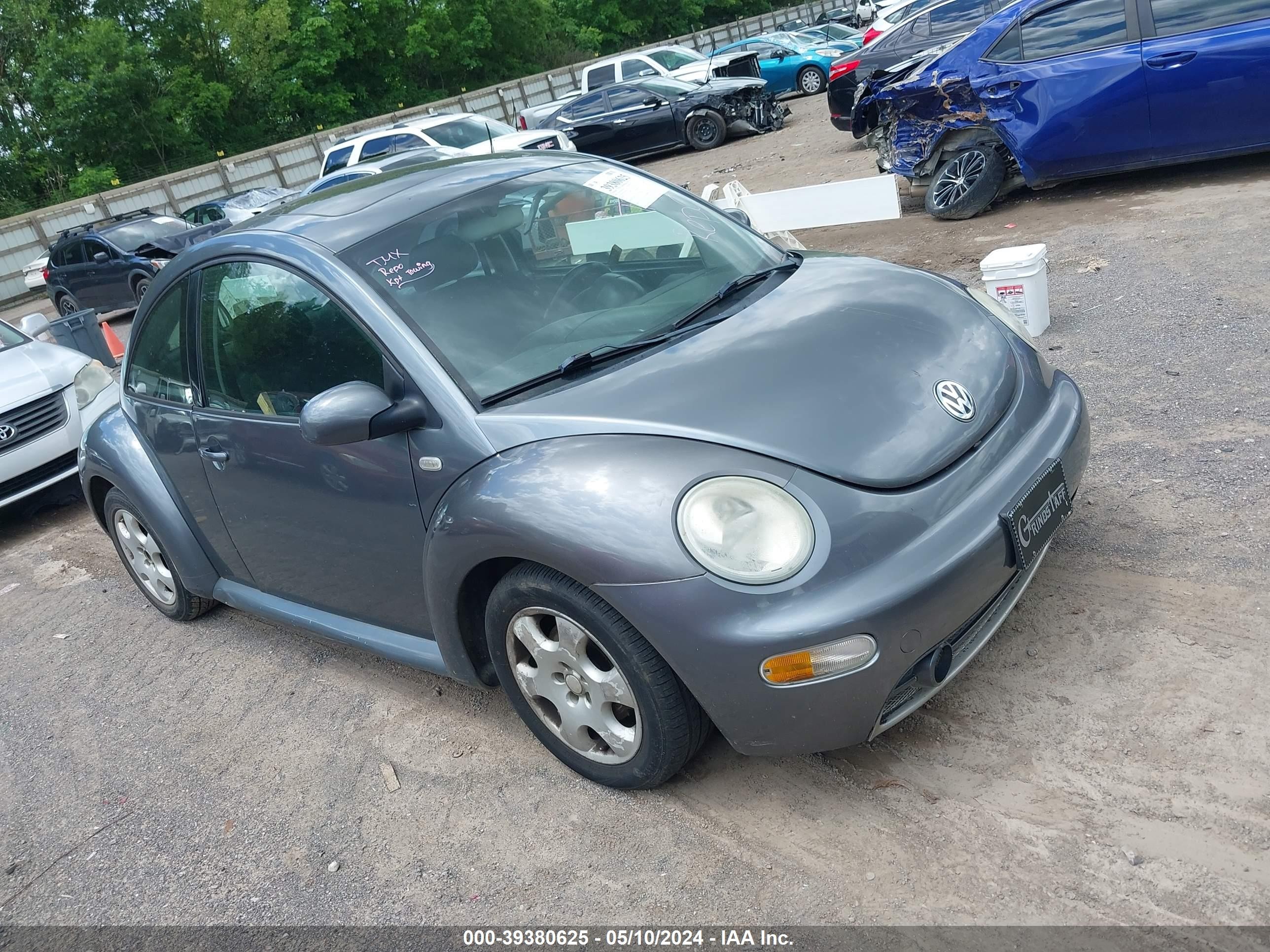 VOLKSWAGEN NEW BEETLE 2002 3vwcb21c72m462368