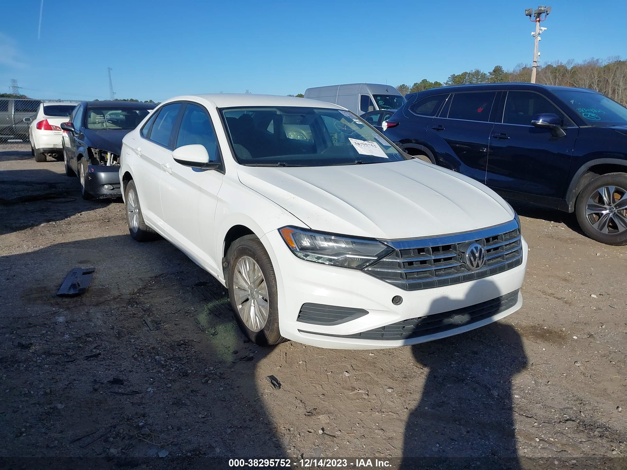 VOLKSWAGEN JETTA 2019 3vwcb7bu6km248380