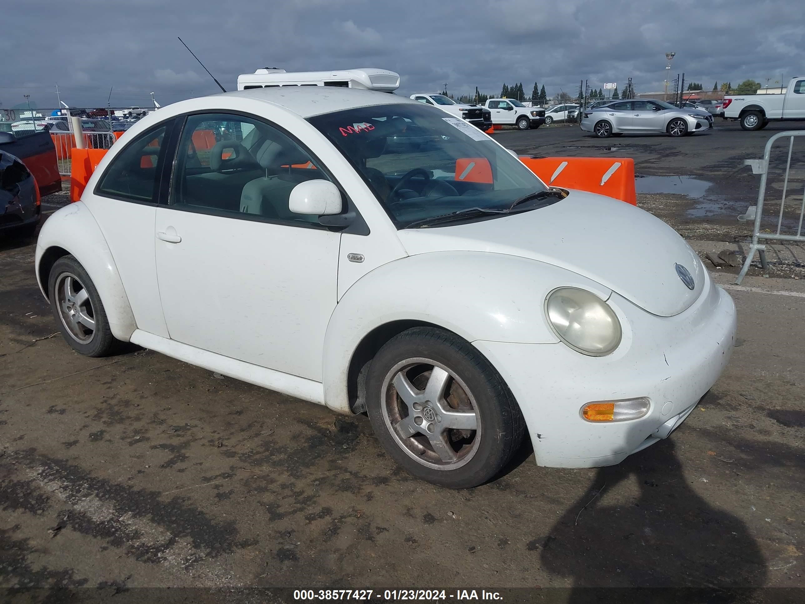 VOLKSWAGEN BEETLE 1999 3vwcc21c9xm430395