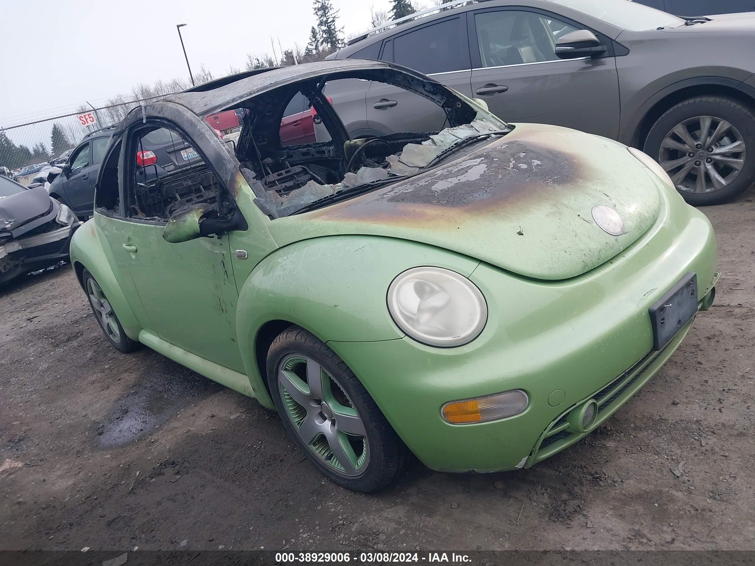 VOLKSWAGEN BEETLE 2003 3vwcd21c23m417818