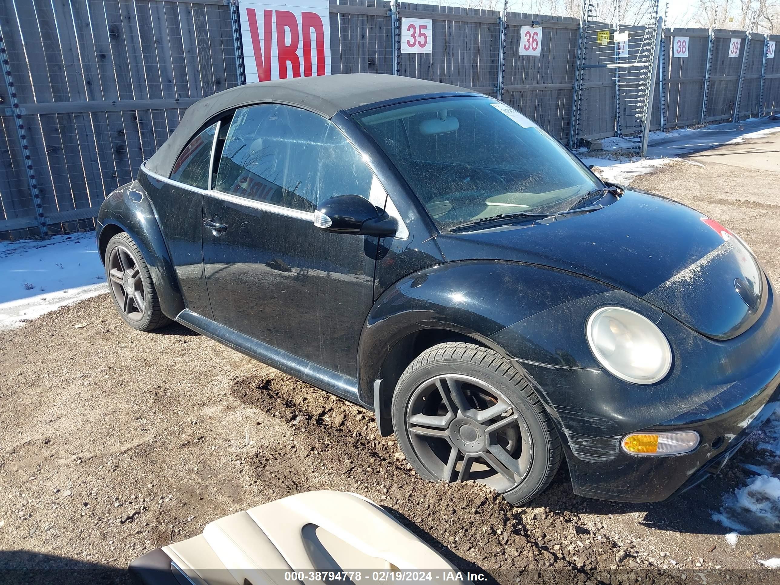 VOLKSWAGEN BEETLE 2004 3vwcd21y84m307840