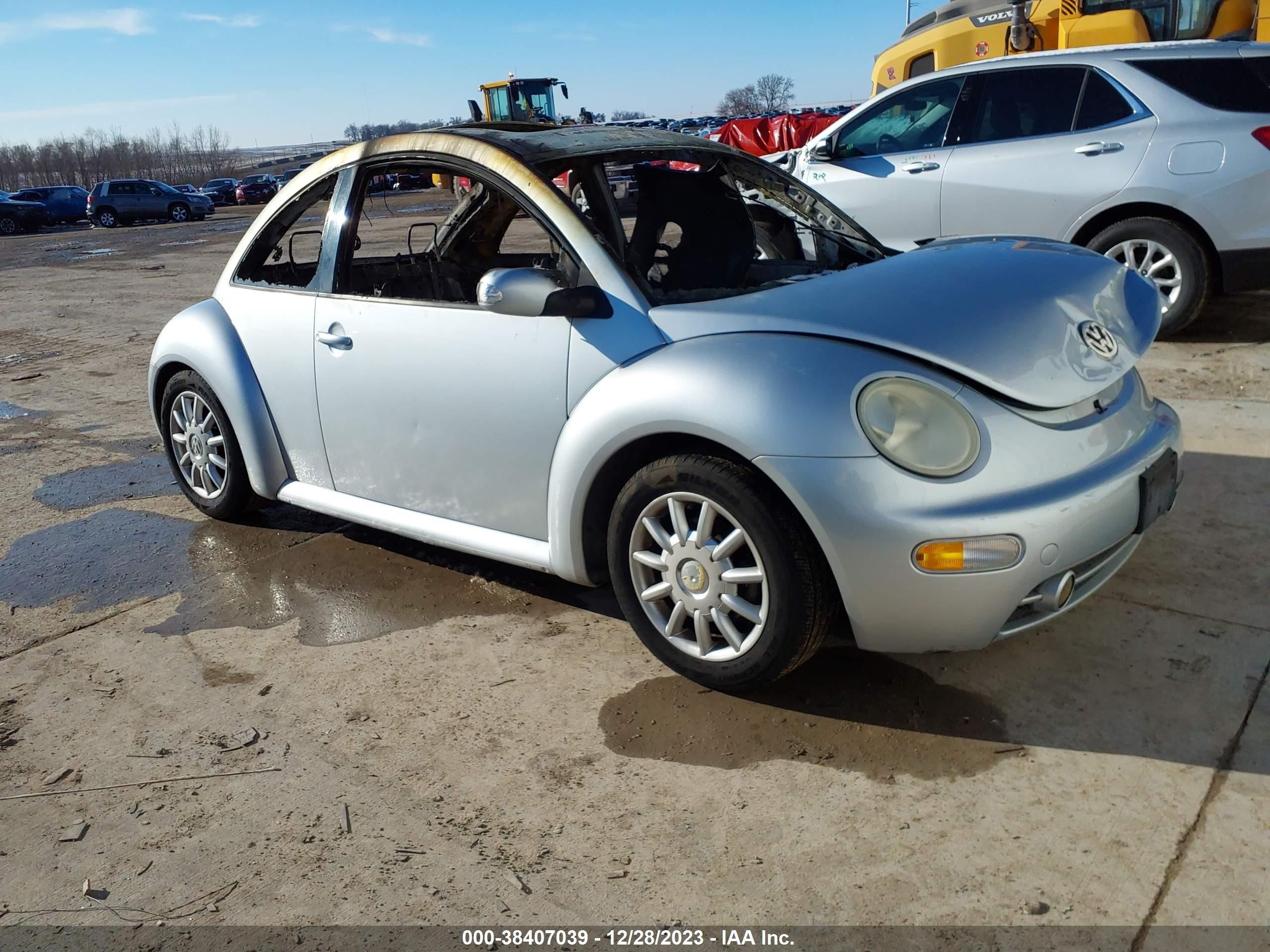 VOLKSWAGEN BEETLE 2004 3vwck21c34m402476