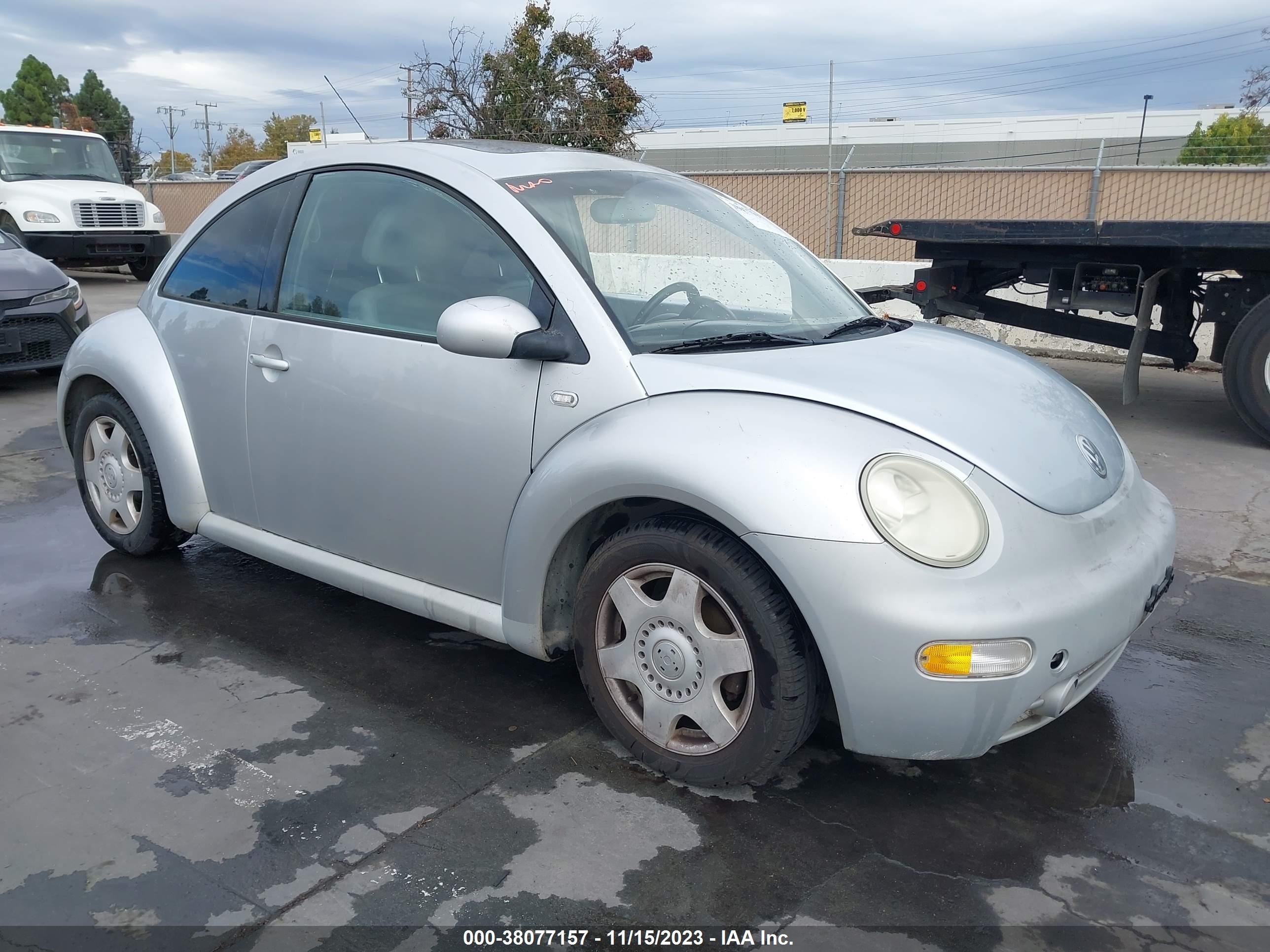 VOLKSWAGEN BEETLE 2001 3vwck21c61m434785