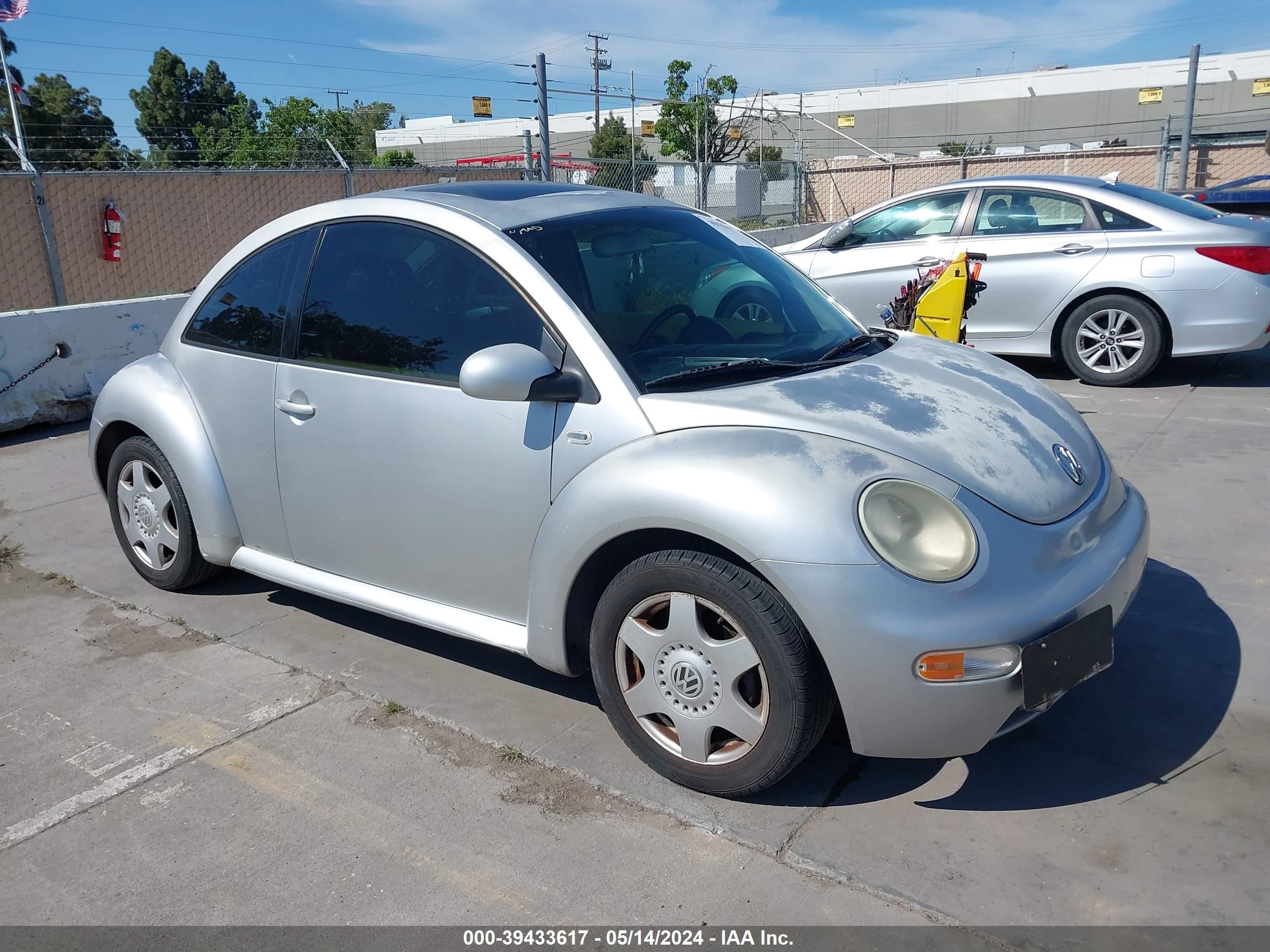 VOLKSWAGEN BEETLE 2001 3vwck21c71m461431