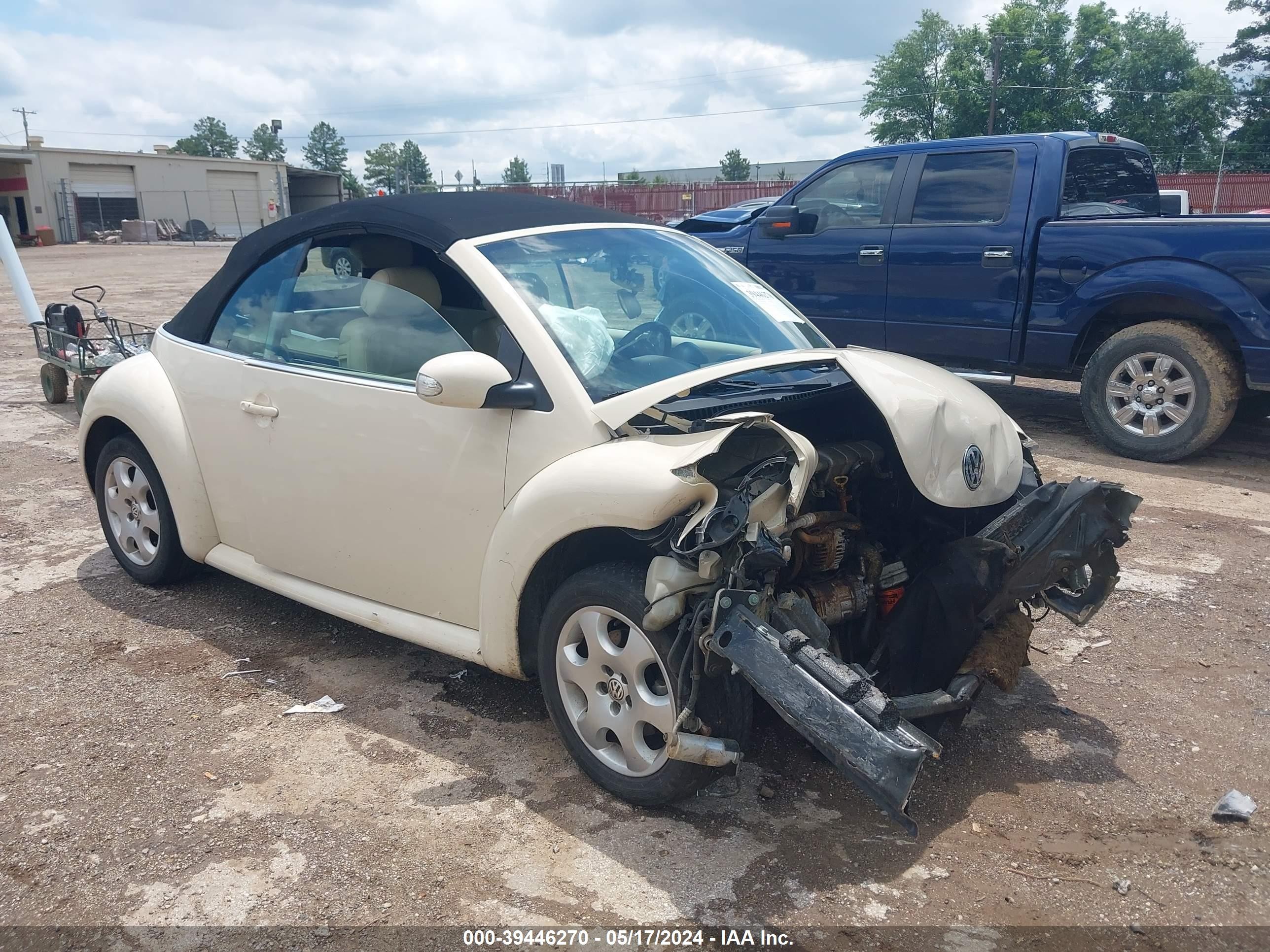 VOLKSWAGEN BEETLE 2003 3vwck21y23m310625