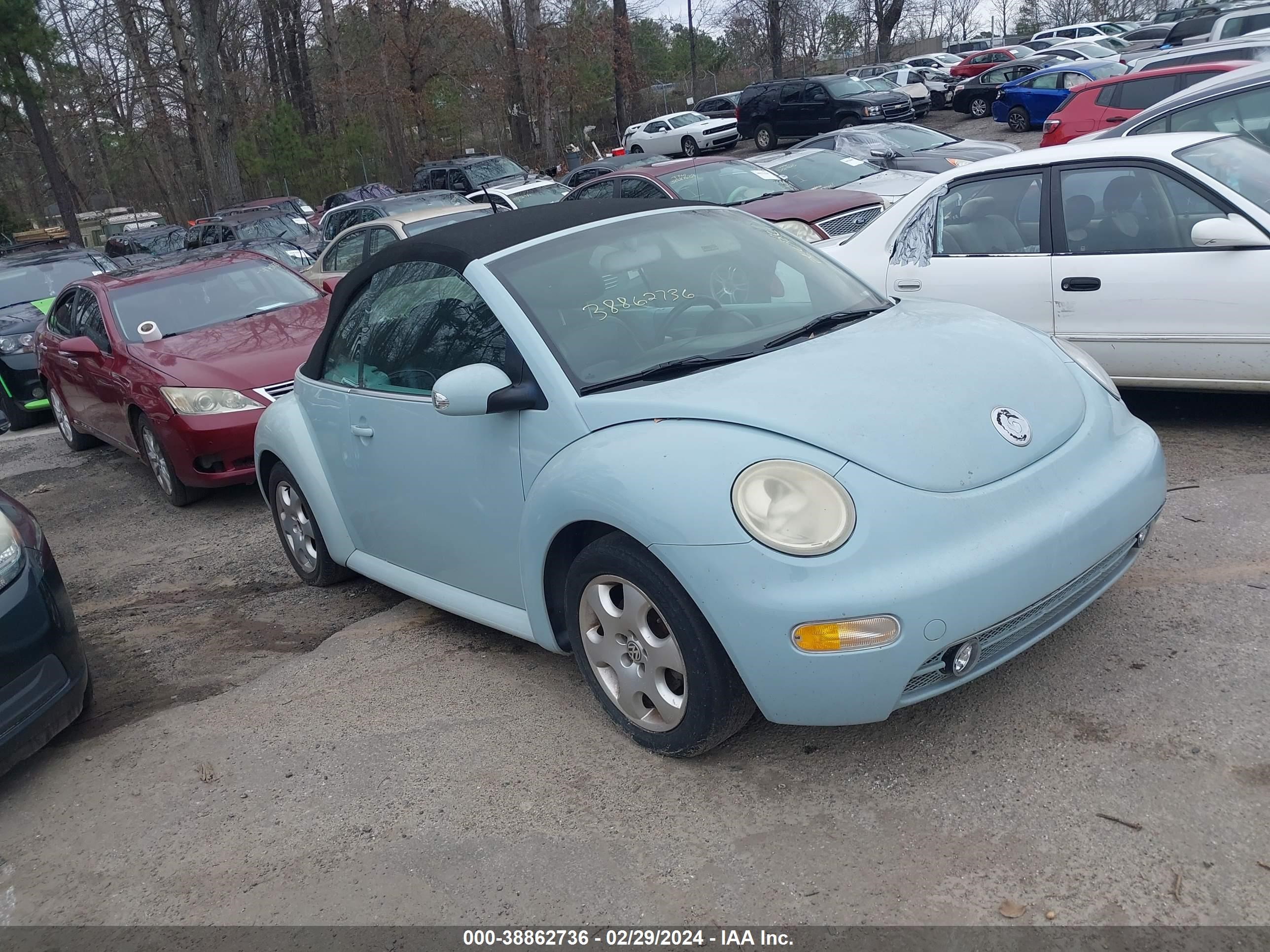 VOLKSWAGEN BEETLE 2003 3vwck21y33m334075