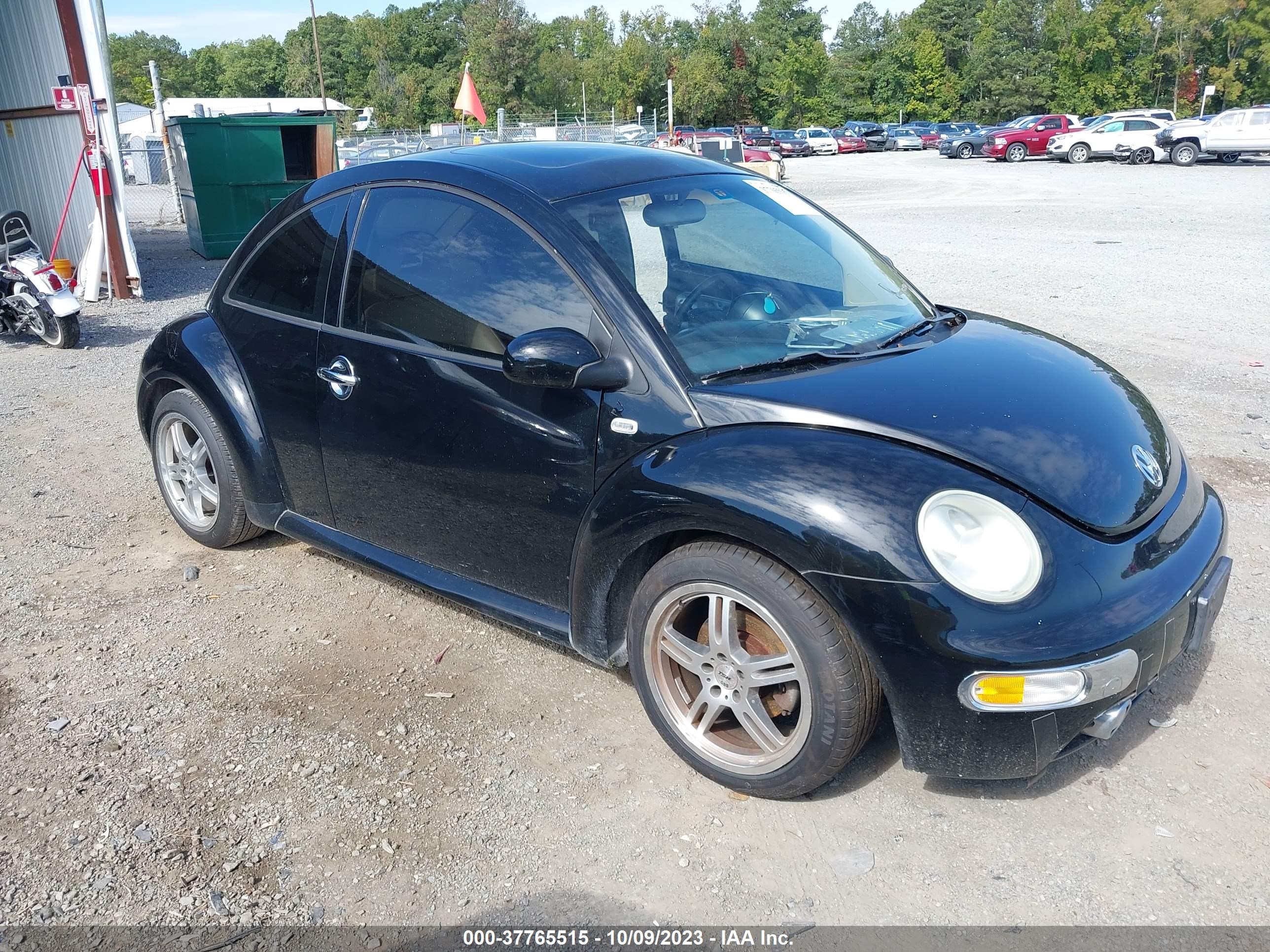 VOLKSWAGEN BEETLE 2002 3vwcp21c52m419486