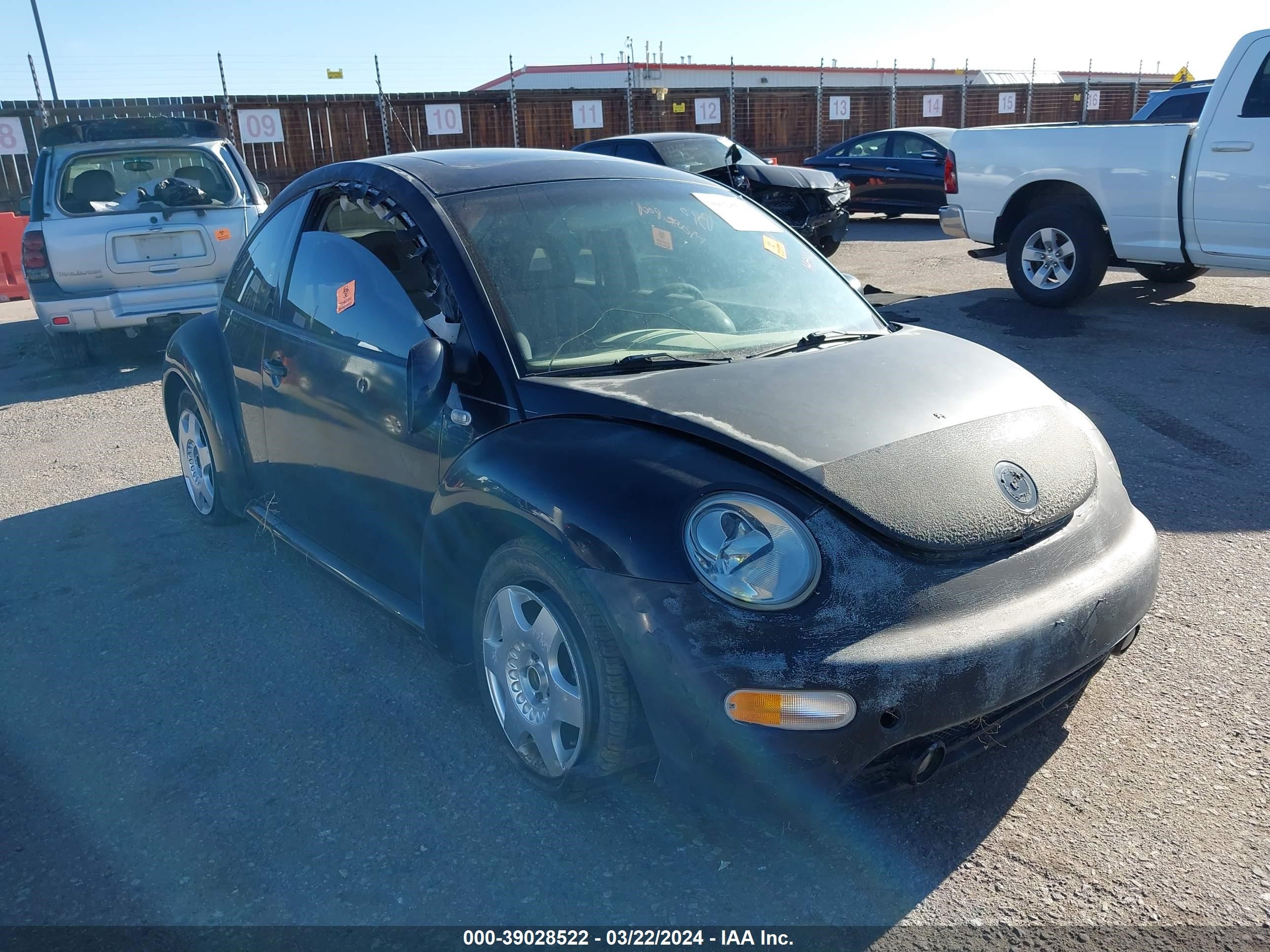 VOLKSWAGEN BEETLE 2001 3vwcp21c61m480621