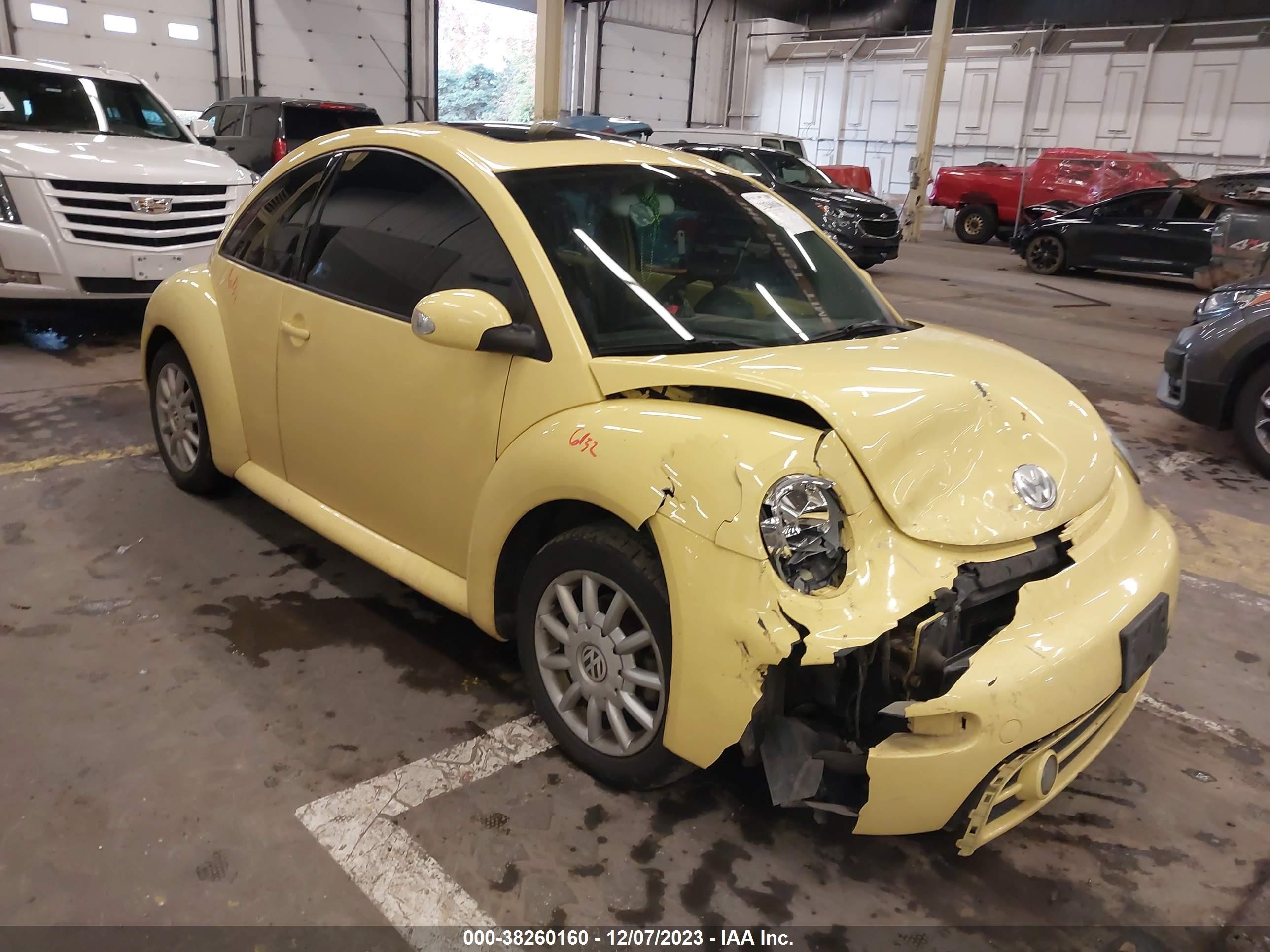 VOLKSWAGEN BEETLE 2005 3vwcr31c55m404961