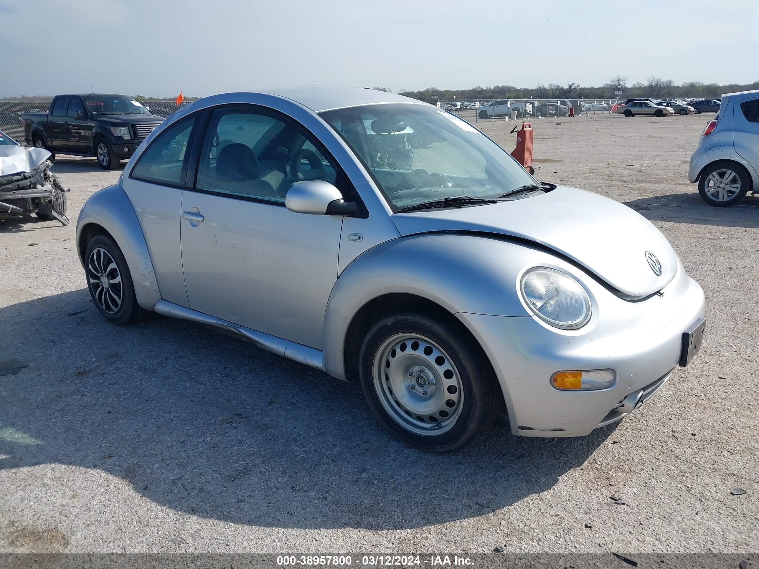 VOLKSWAGEN BEETLE 2001 3vwcs21c71m416683