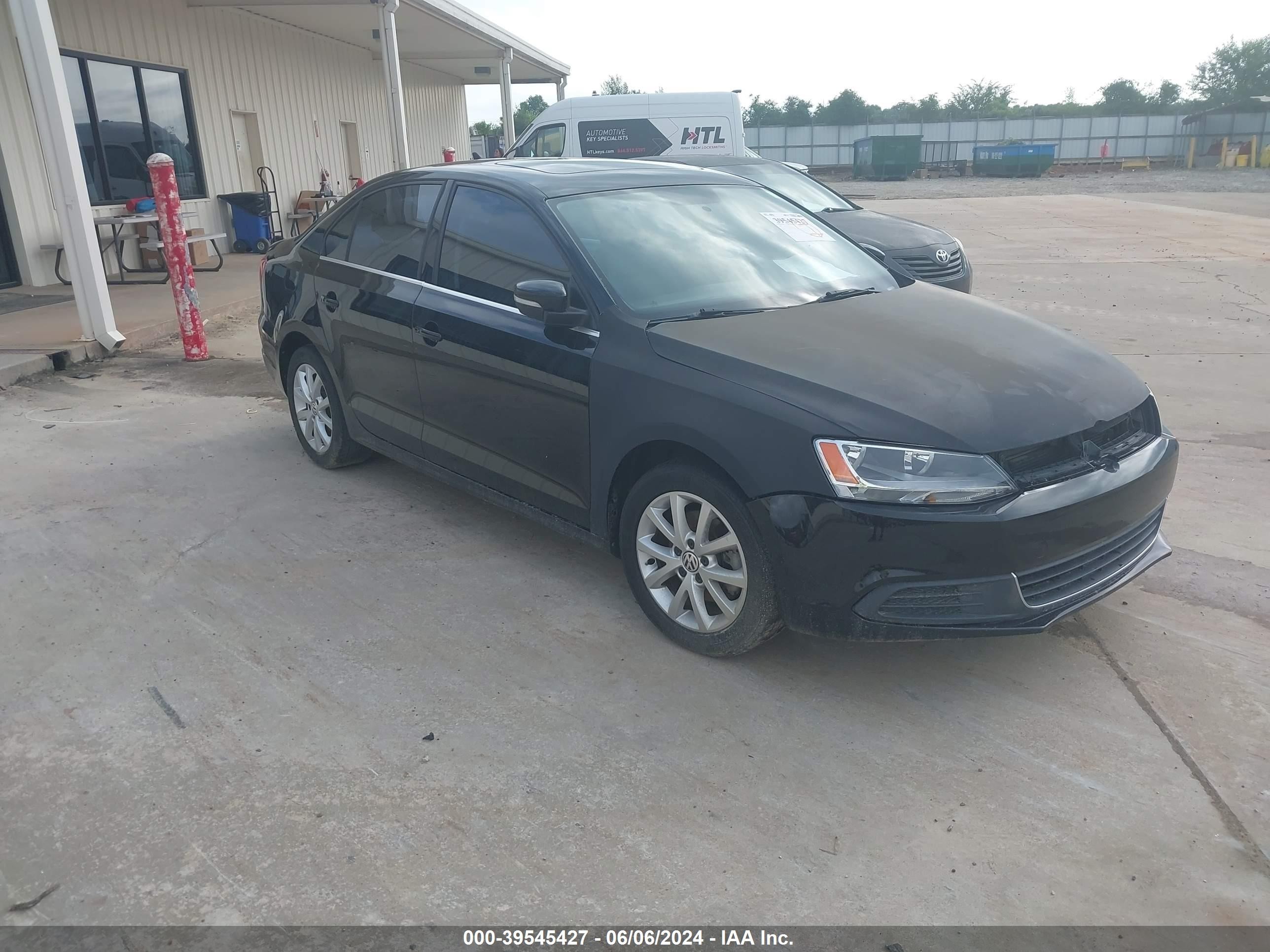 VOLKSWAGEN JETTA 2014 3vwd07aj4em378292