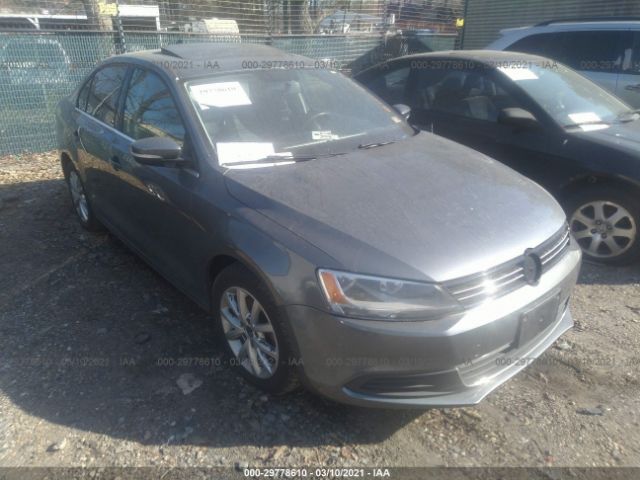 VOLKSWAGEN NULL 2014 3vwd07aj8em324610