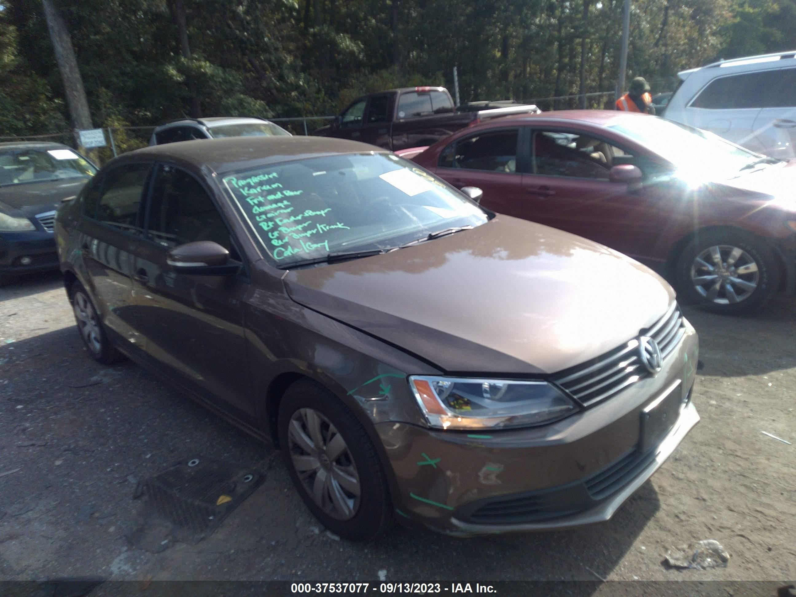 VOLKSWAGEN JETTA 2014 3vwd17aj4em228633