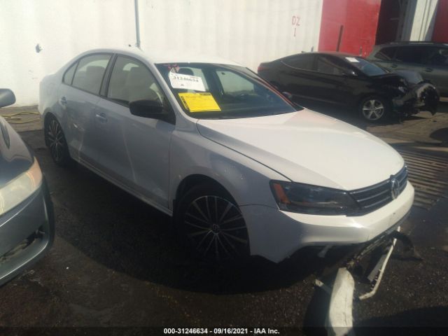 VOLKSWAGEN NULL 2016 3vwd17aj8gm270435