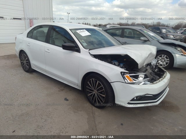 VOLKSWAGEN NULL 2016 3vwd17aj8gm412217