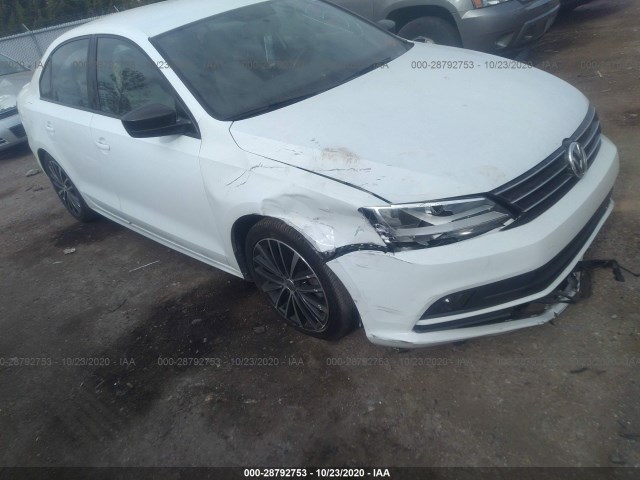 VOLKSWAGEN NULL 2016 3vwd17aj9gm375422